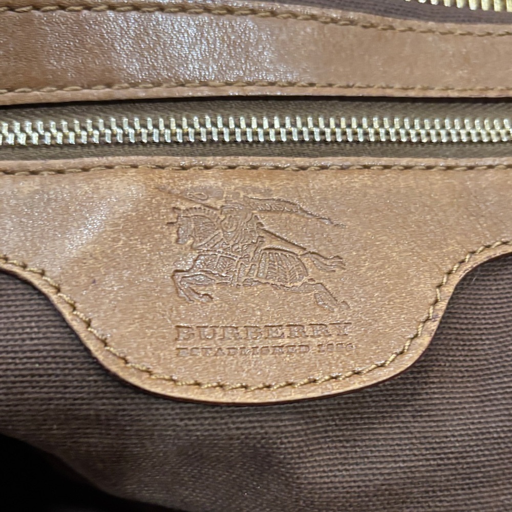 Burberry Plaid Shoulder Bag with Brown Leather - Picture 7 of 10